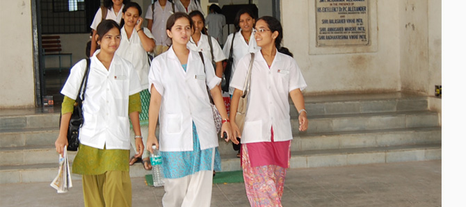 Fees of Medical Colleges to come under review – Curriculum Magazine