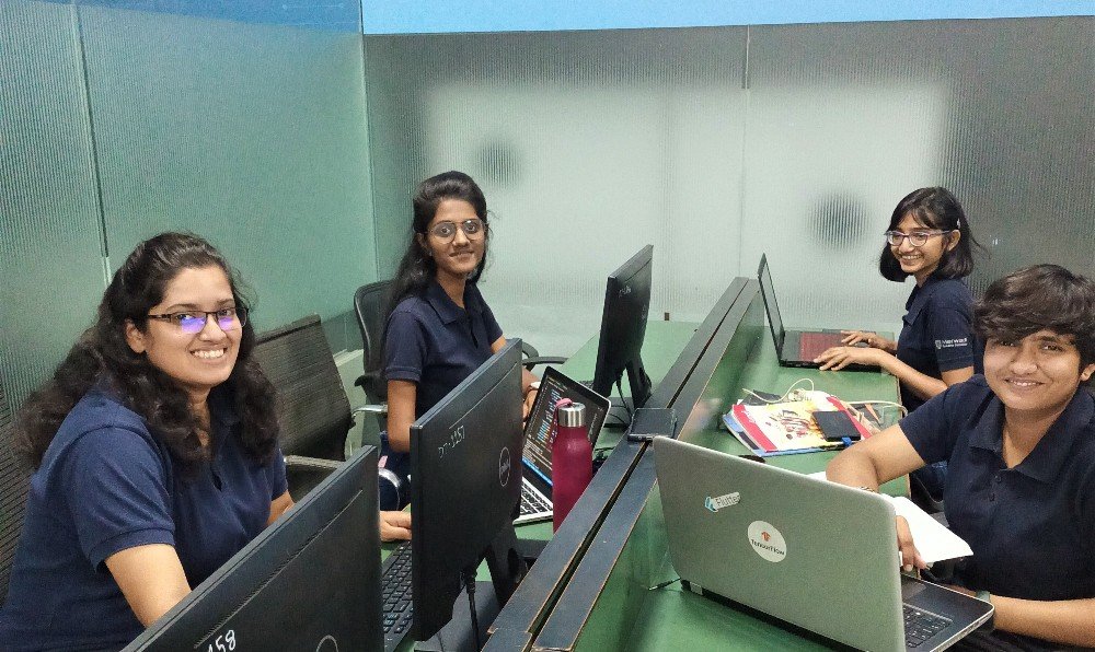 MU student team develops app for hearing and speech impaired at All India Hackathon