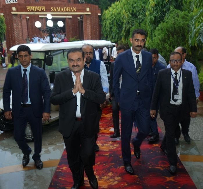 IIM Lucknow hosts Gautam Adani for a Keynote Address on Entrepreneurial Leadership