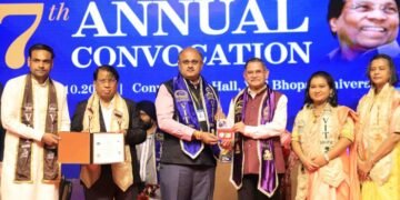 VIT Bhopal University conducts its 7th Annual Convocation with former Army Chief as the Chief Guest; 3571 conferred degrees
